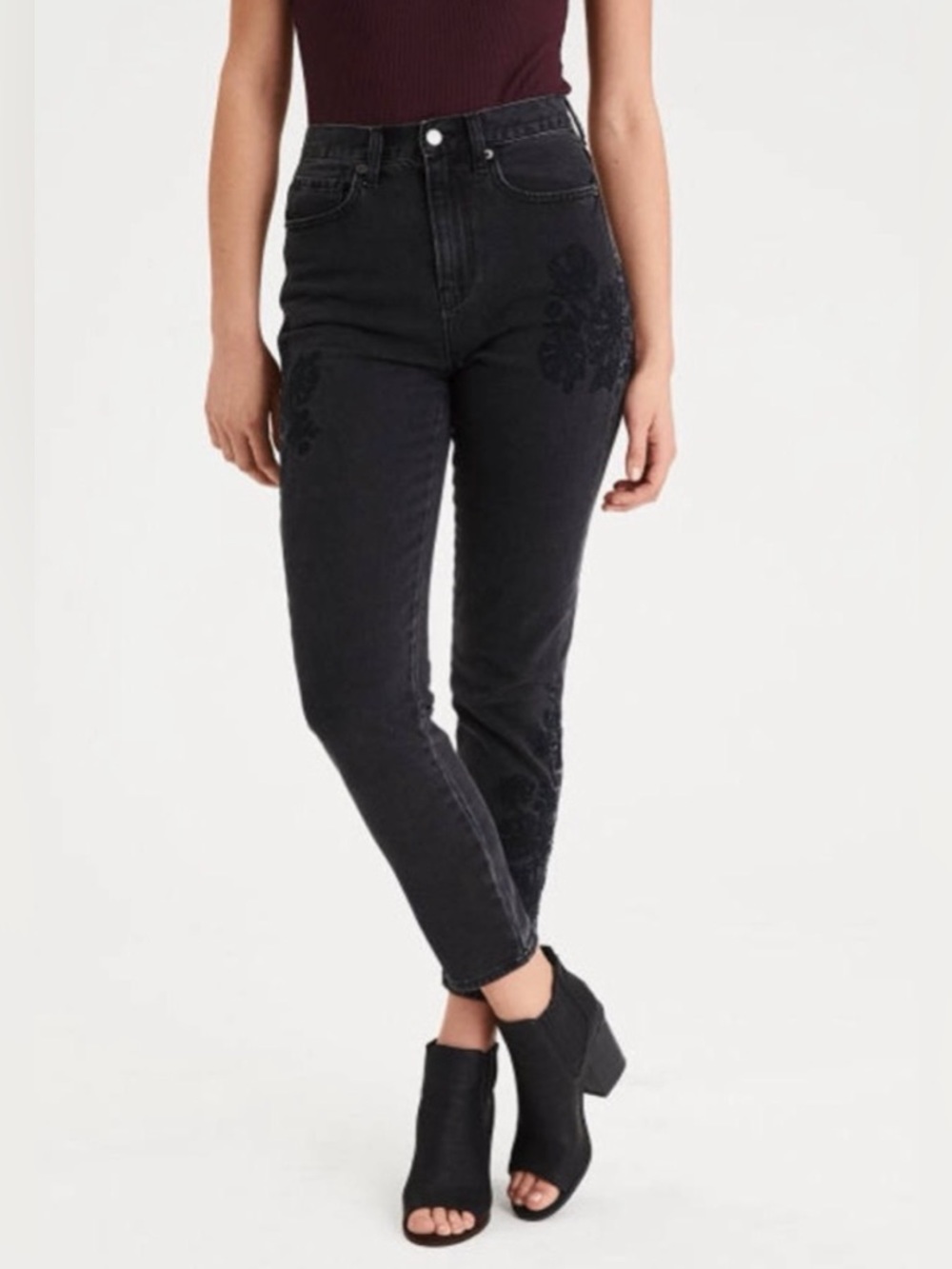 American Eagle Mom Jeans with Floral Embroidered Design - Size 10